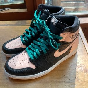 Jordan 1 - Crimson Tint - Size 10.5